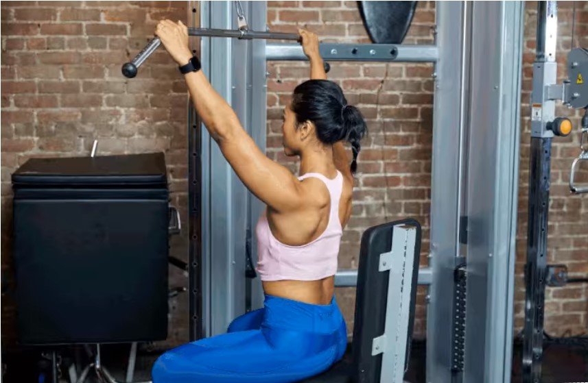 Lat Pulldown: